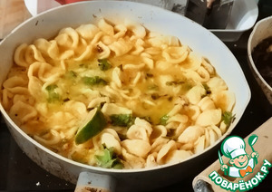 Острая паста с лаймом и крабом Острая паста с лаймом и крабом